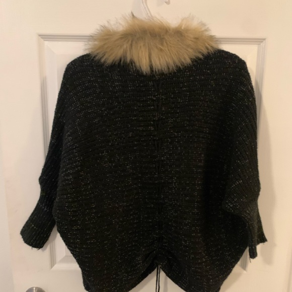 Sweater - Picture 2 of 2